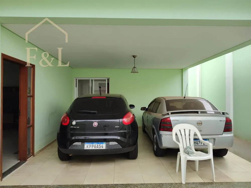 Casa, 3 quartos, 207 m² - Foto 1