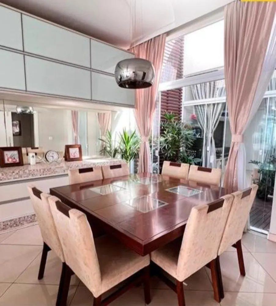 Casa, 3 quartos, 207 m² - Foto 3