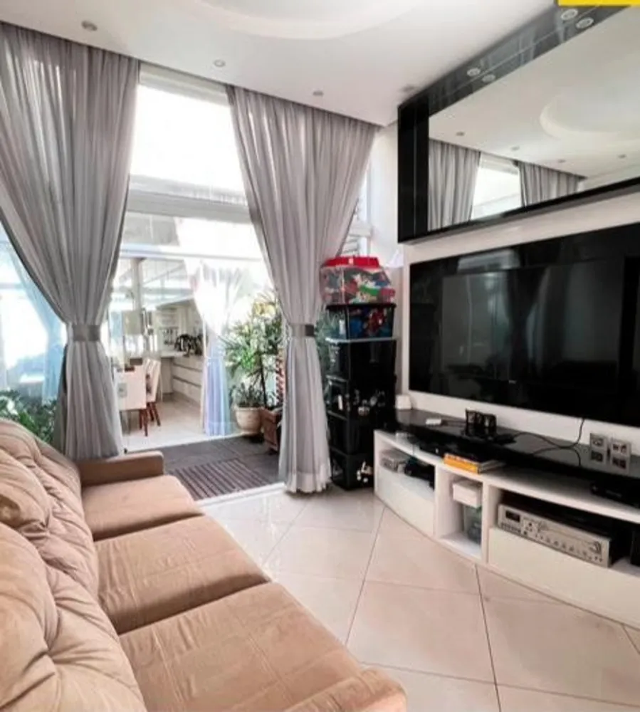 Casa, 3 quartos, 207 m² - Foto 1