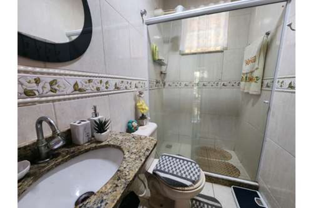 Casa à venda com 2 quartos, 95m² - Foto 1