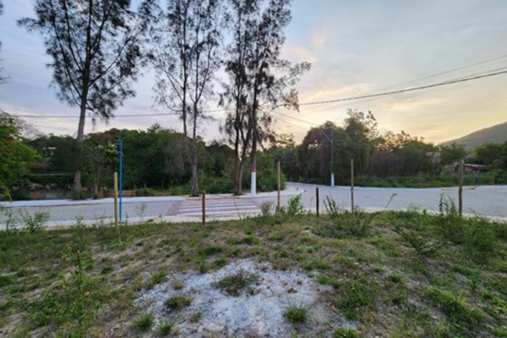 Terreno à venda, 872m² - Foto 1