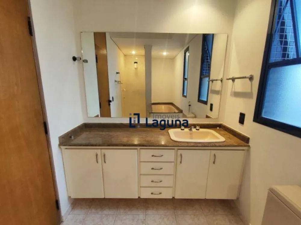 Apartamento, 3 quartos, 260 m² - Foto 4