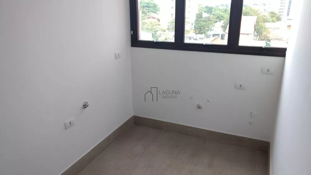 Apartamento à venda com 3 quartos, 155m² - Foto 5