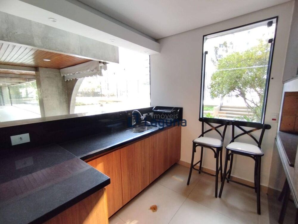 Apartamento à venda com 4 quartos, 240m² - Foto 6