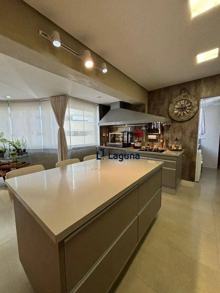 Apartamento, 3 quartos, 126 m² - Foto 2