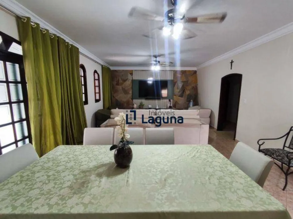 Casa, 3 quartos, 408 m² - Foto 3