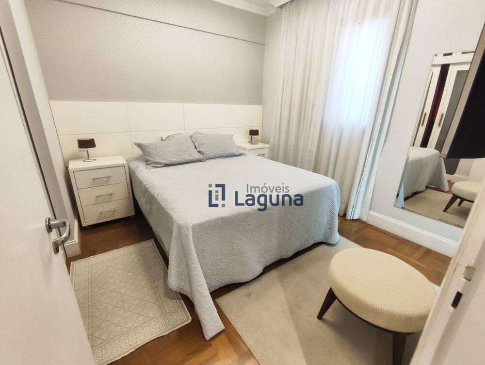 Apartamento à venda com 3 quartos, 106m² - Foto 2