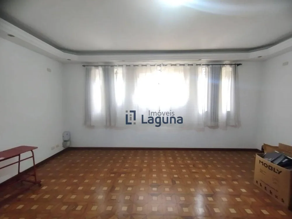 Casa, 4 quartos, 260 m² - Foto 1