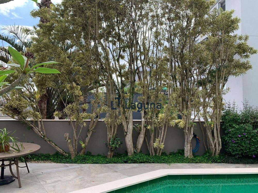 Casa de Condomínio à venda com 3 quartos, 540m² - Foto 3