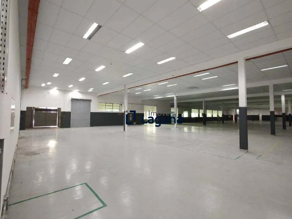 Depósito-Galpão, 214900 m² - Foto 1