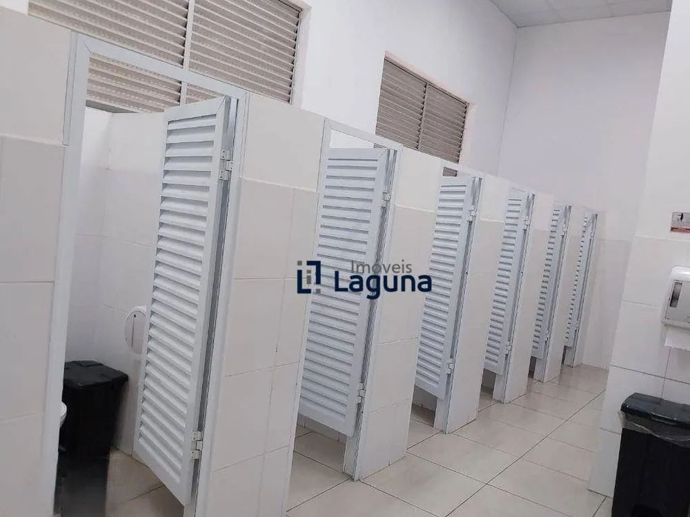 Depósito-Galpão, 214900 m² - Foto 2