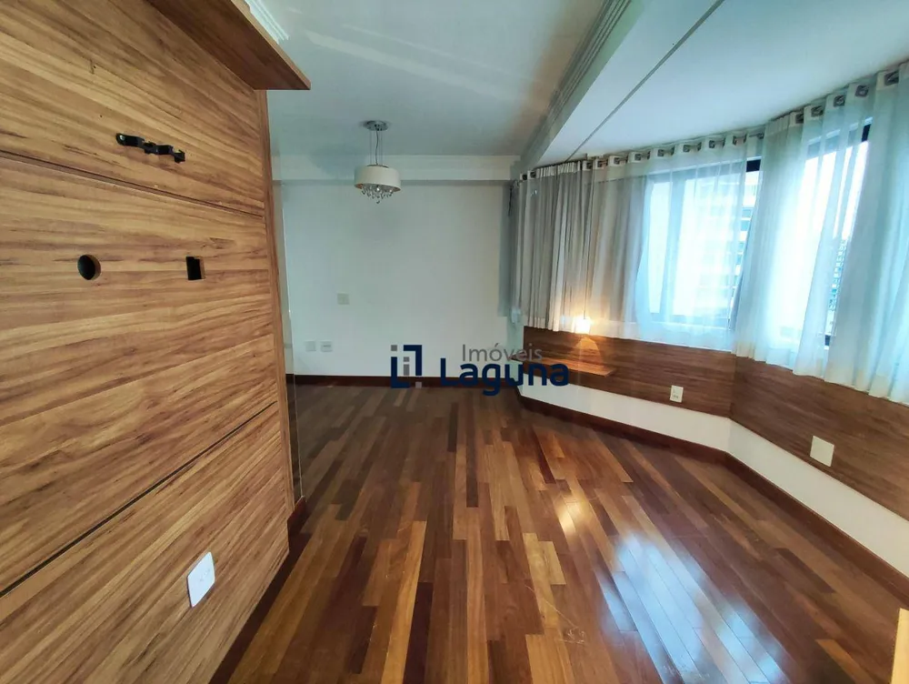 Apartamento, 3 quartos, 140 m² - Foto 10
