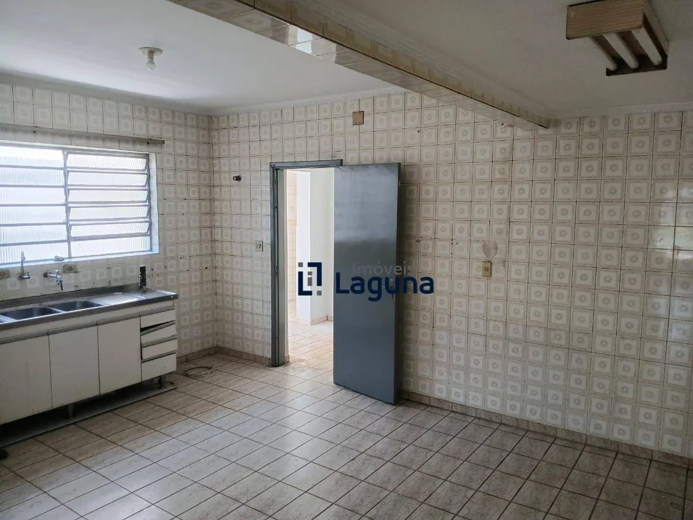 Sobrado, 3 quartos, 214 m² - Foto 2