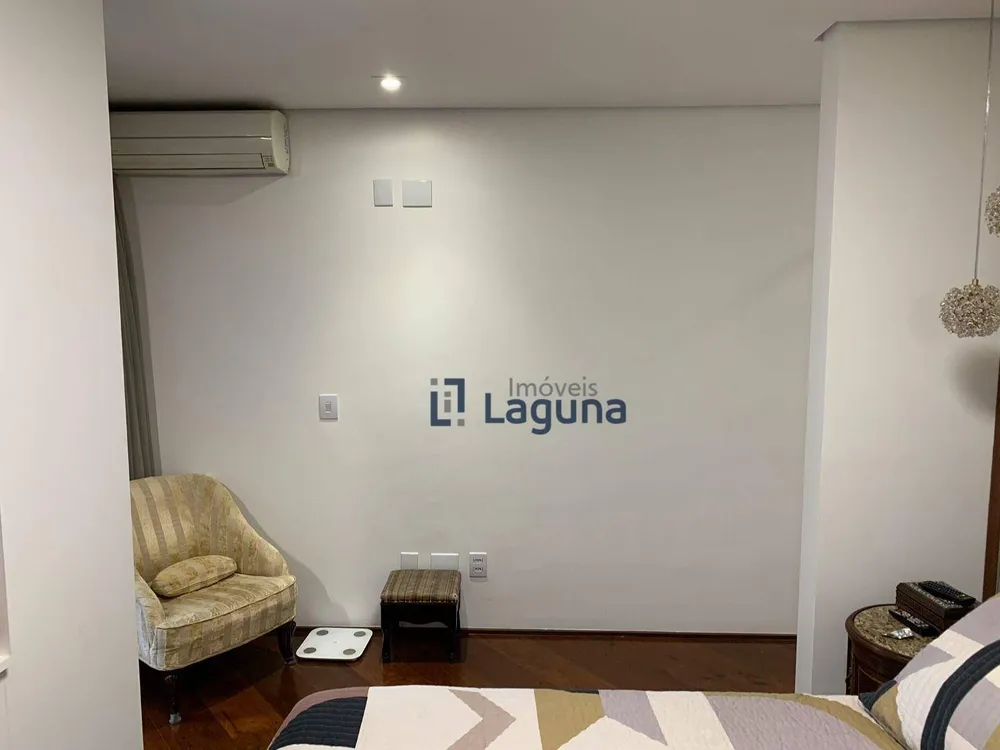 Apartamento, 3 quartos, 205 m² - Foto 11