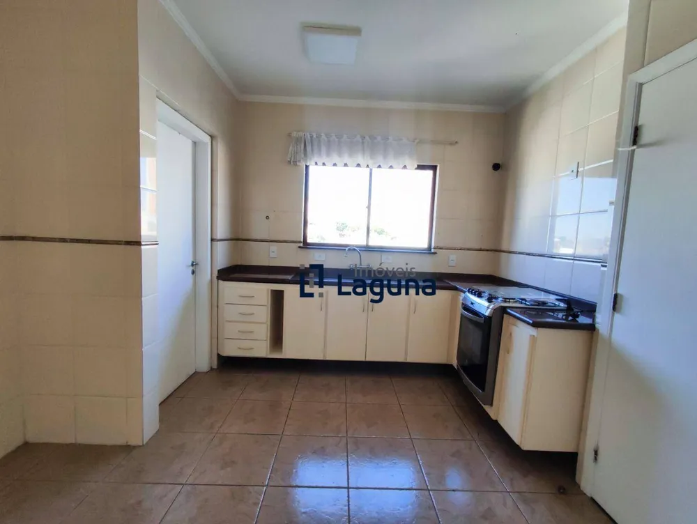 Apartamento, 3 quartos, 130 m² - Foto 1