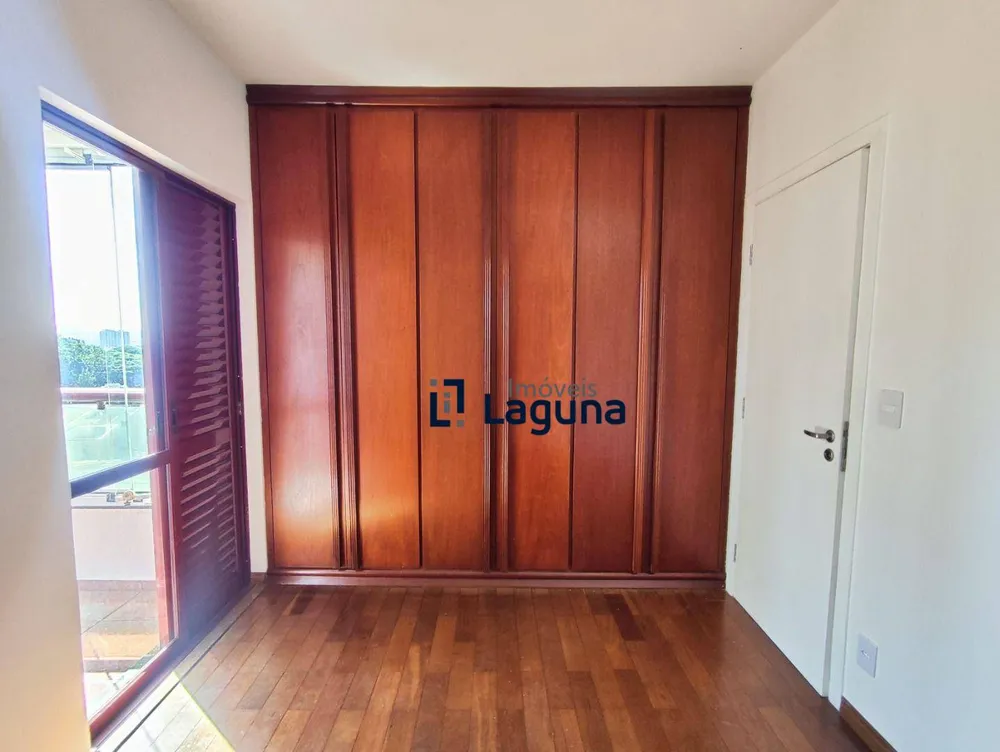 Apartamento, 3 quartos, 130 m² - Foto 1