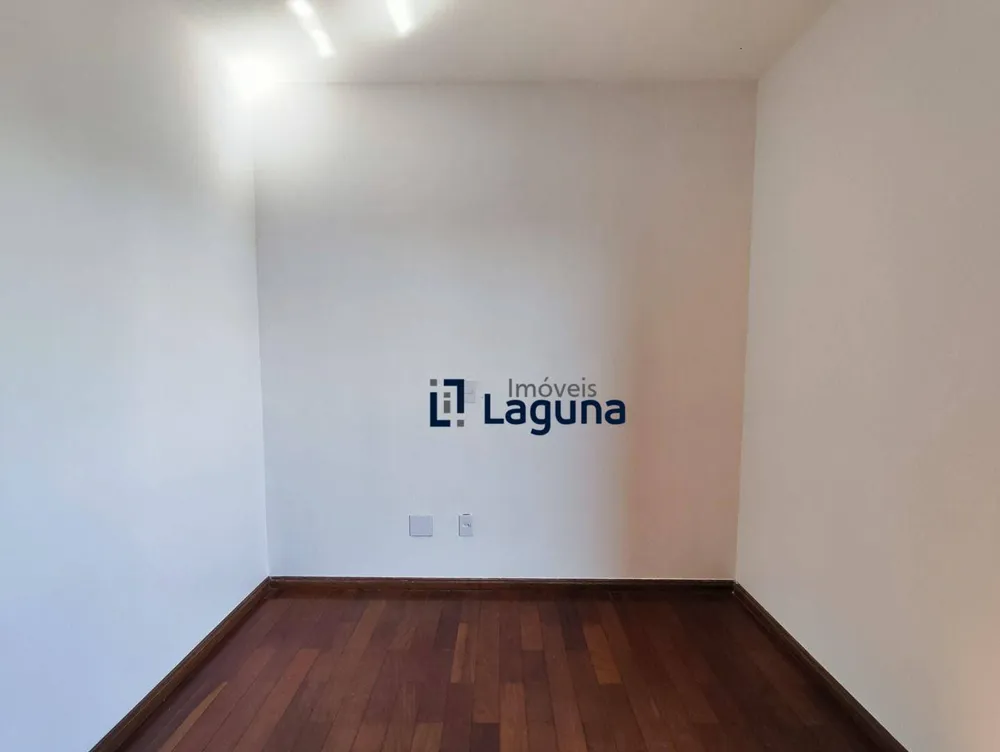 Apartamento, 3 quartos, 130 m² - Foto 2