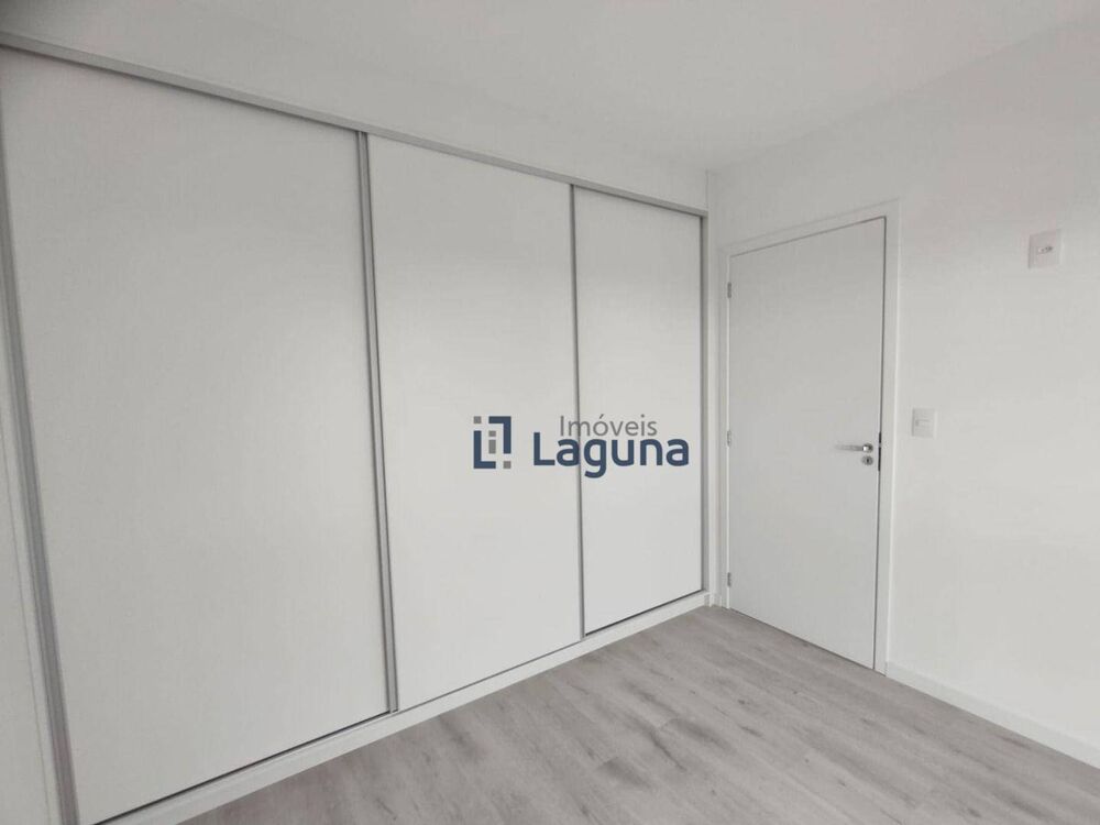 Apartamento para alugar com 2 quartos, 70m² - Foto 4