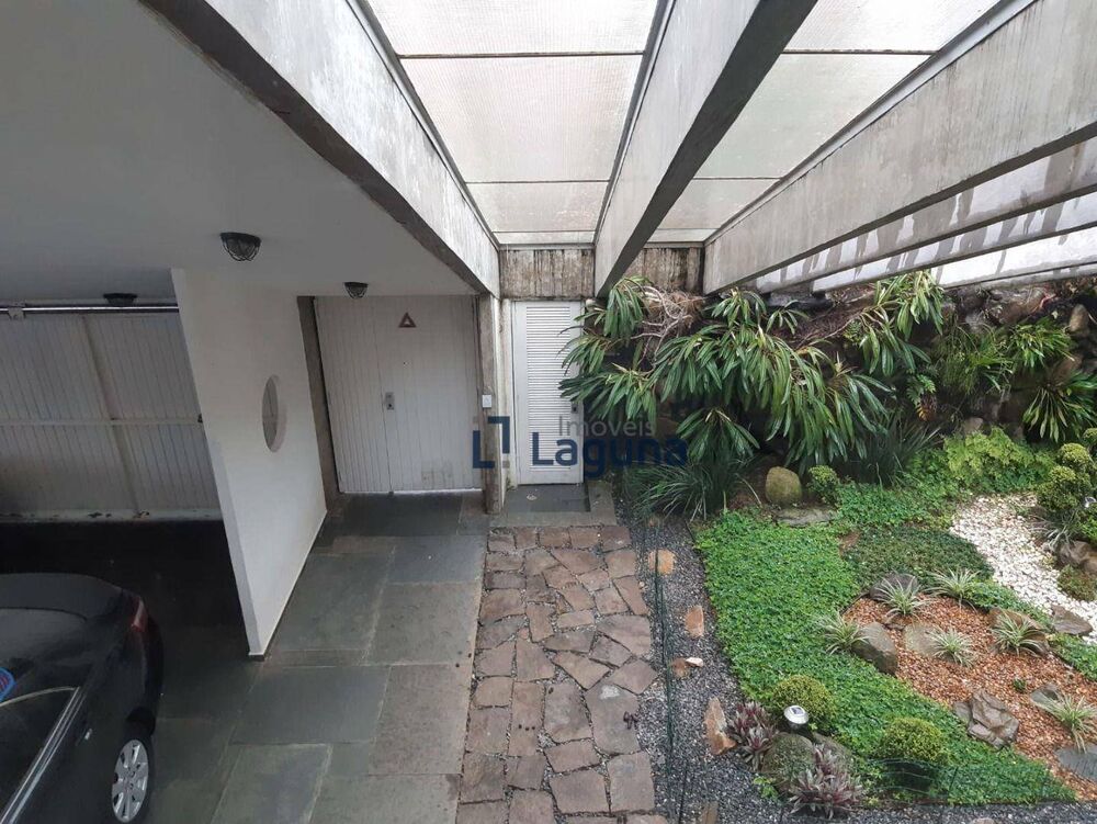 Casa à venda e aluguel com 5 quartos, 423m² - Foto 14