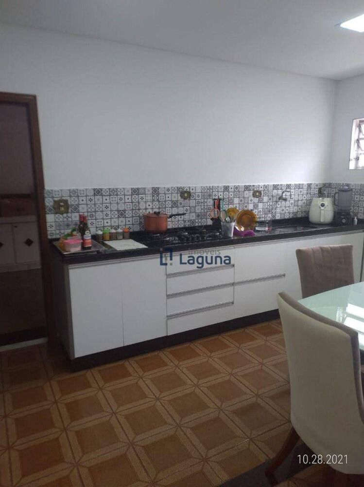 Sobrado, 4 quartos, 257 m² - Foto 2