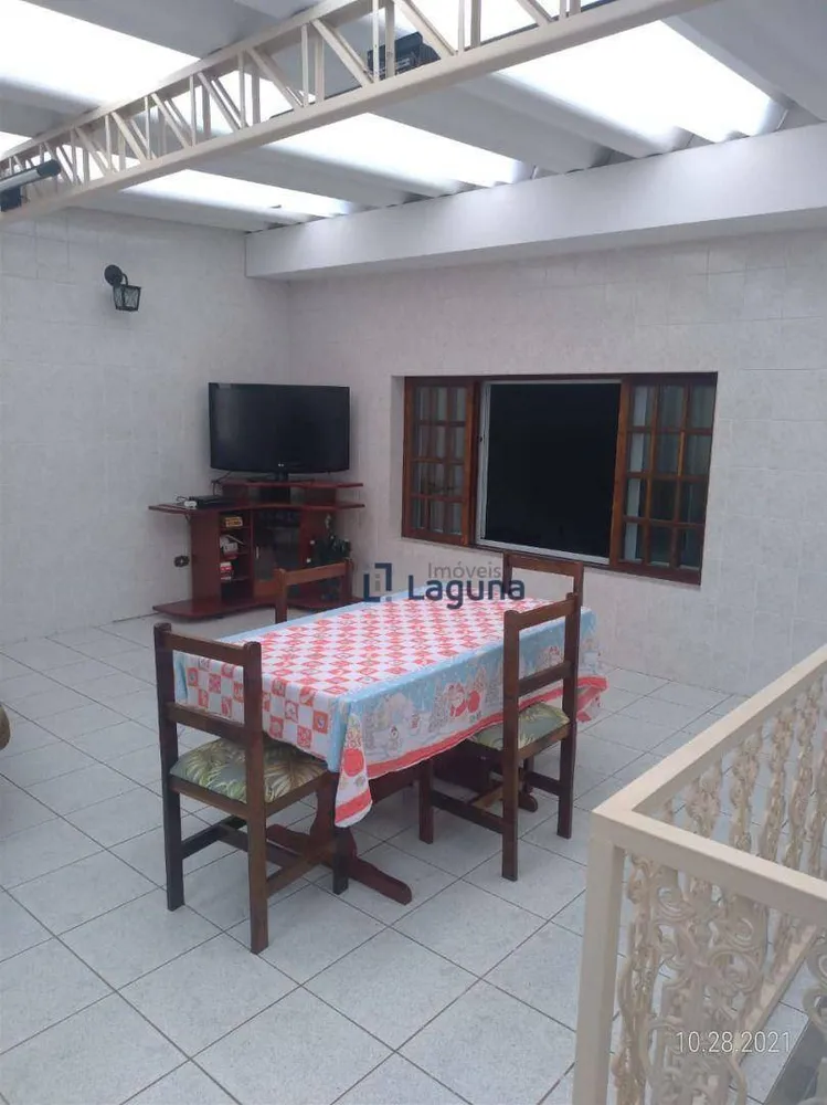 Sobrado, 4 quartos, 257 m² - Foto 1