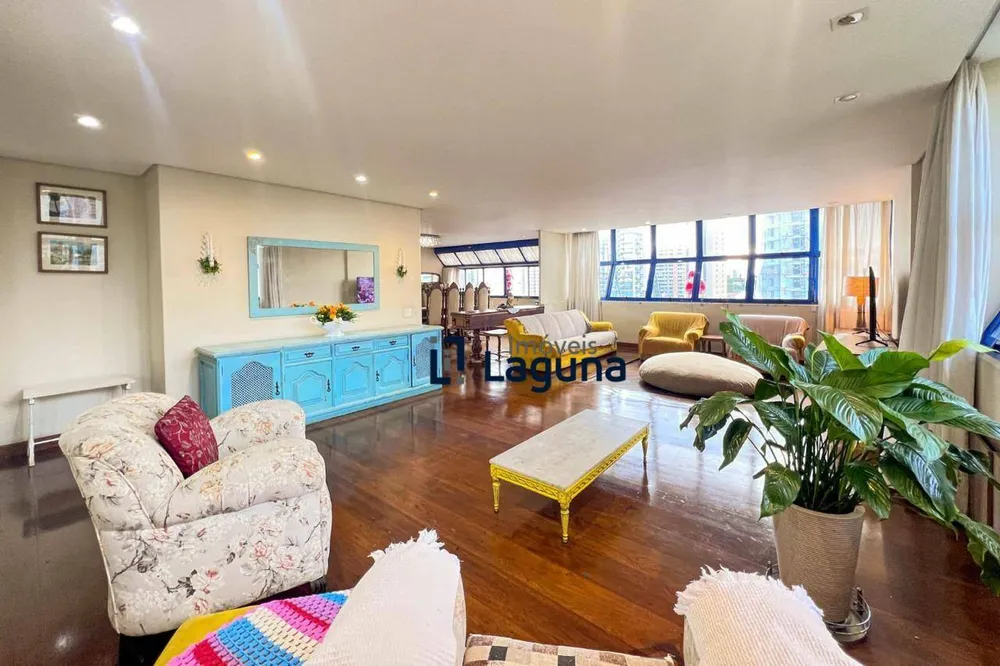 Apartamento, 4 quartos, 270 m² - Foto 2