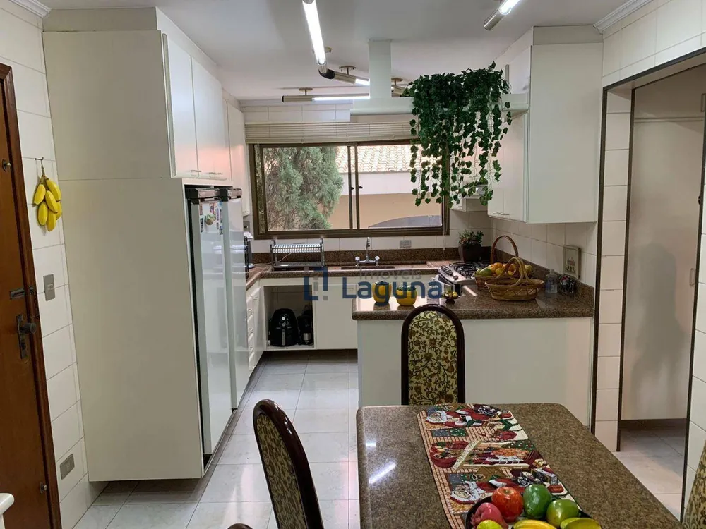 Apartamento, 4 quartos, 136 m² - Foto 11
