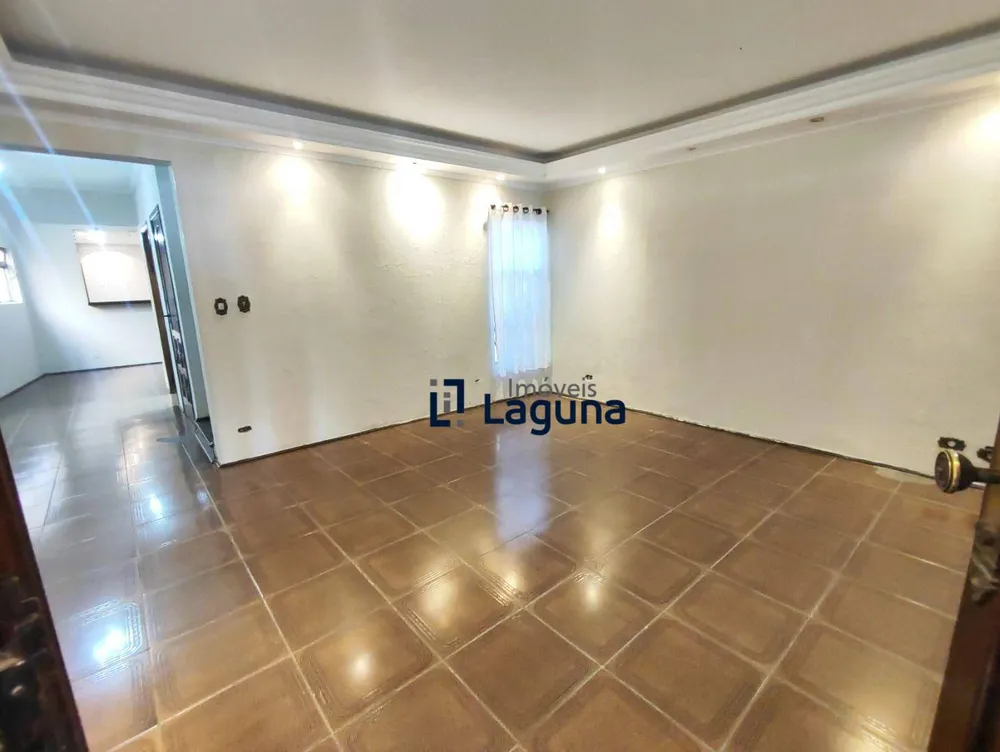 Sobrado, 3 quartos, 209 m² - Foto 1