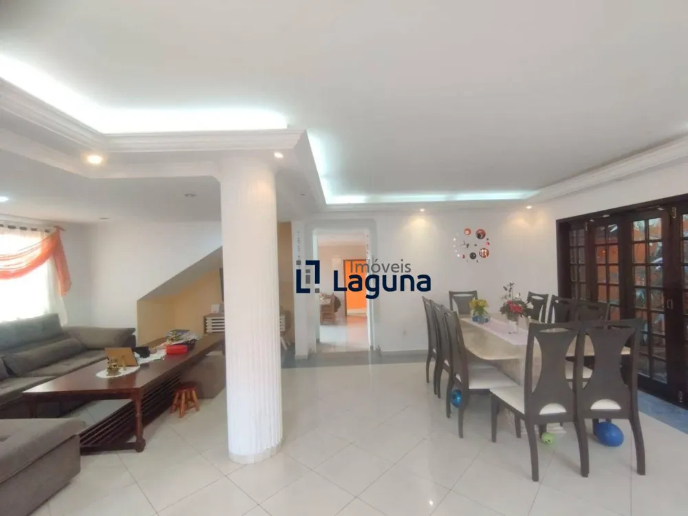 Sobrado, 5 quartos, 338 m² - Foto 2