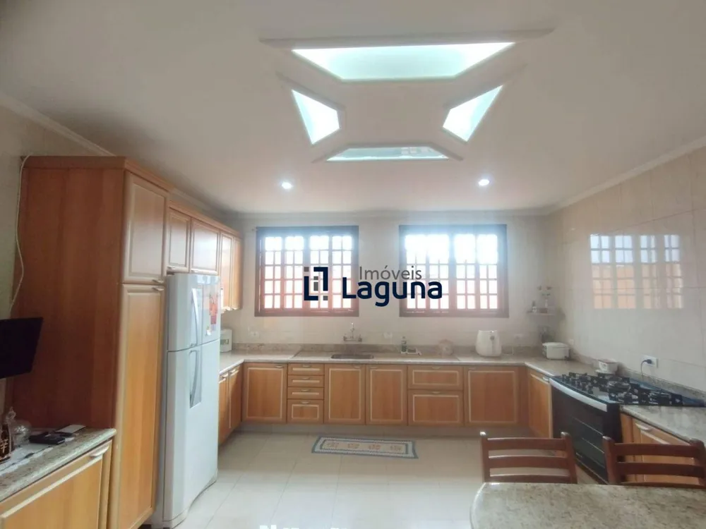 Sobrado, 5 quartos, 338 m² - Foto 3