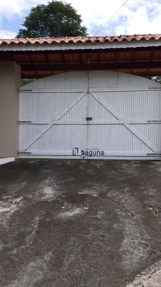 Chácara à venda com 4 quartos, 250m² - Foto 1