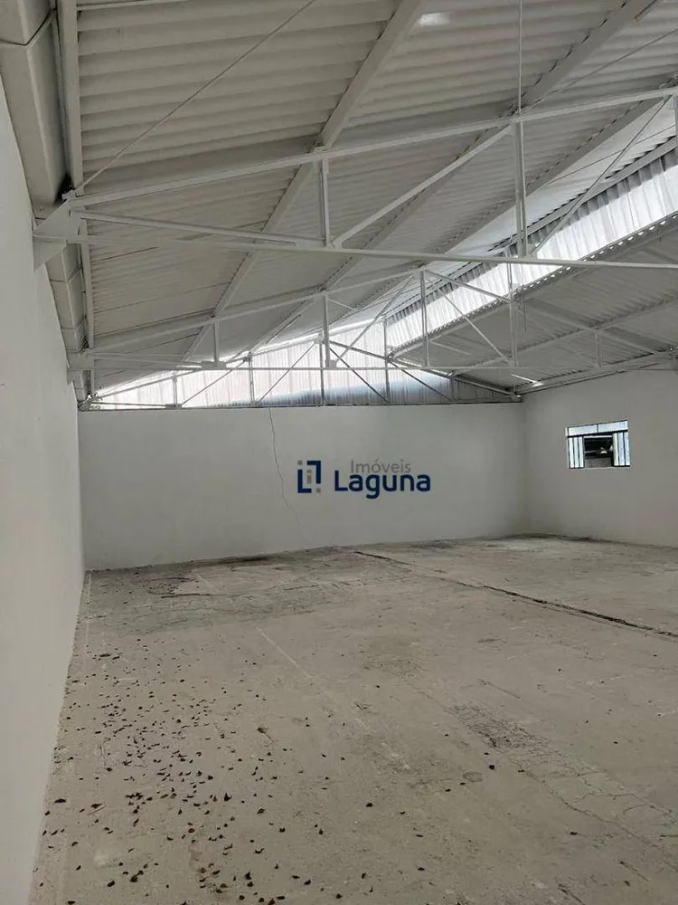 Depósito-Galpão, 1350 m² - Foto 1
