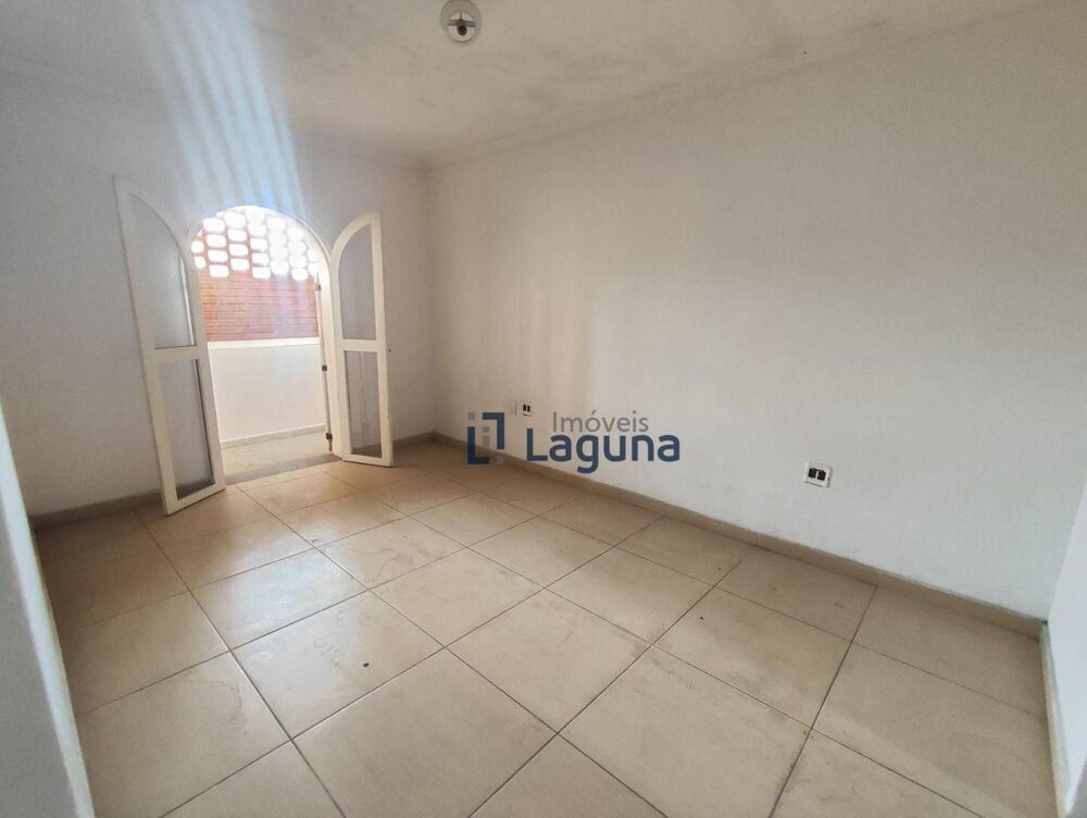 Casa, 6 quartos, 477 m² - Foto 2