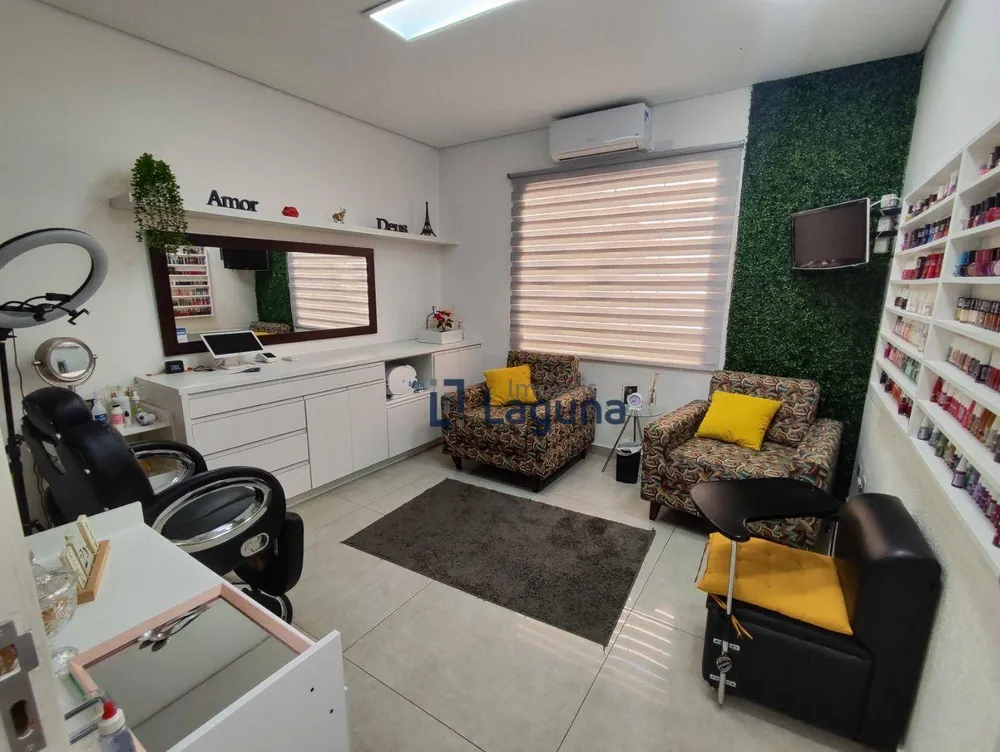 Casa, 4 quartos, 225 m² - Foto 4