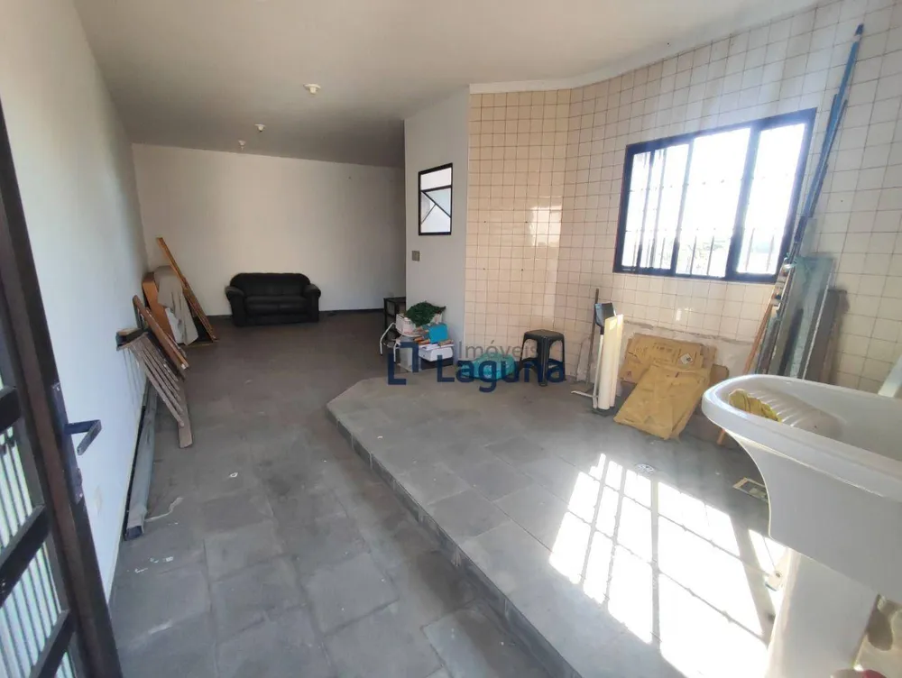 Casa, 4 quartos, 225 m² - Foto 11