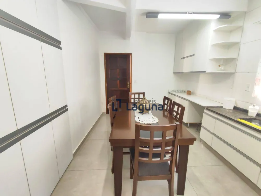 Casa, 4 quartos, 225 m² - Foto 6