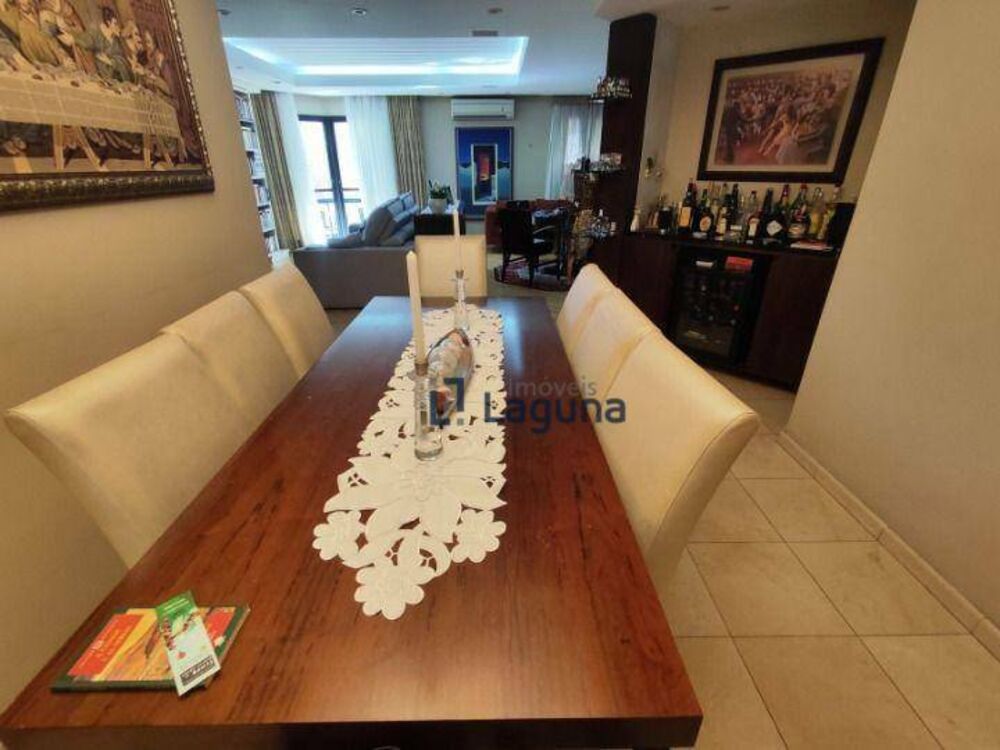 Apartamento, 3 quartos, 212 m² - Foto 2