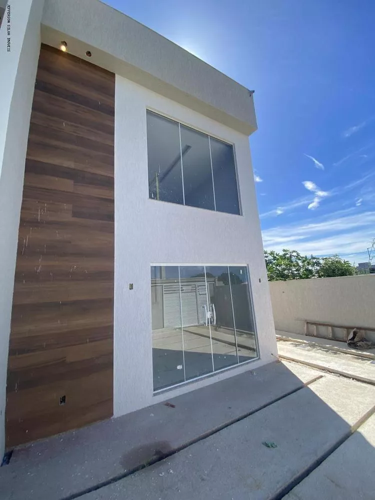 Casa à venda com 2 quartos, 95m² - Foto 2