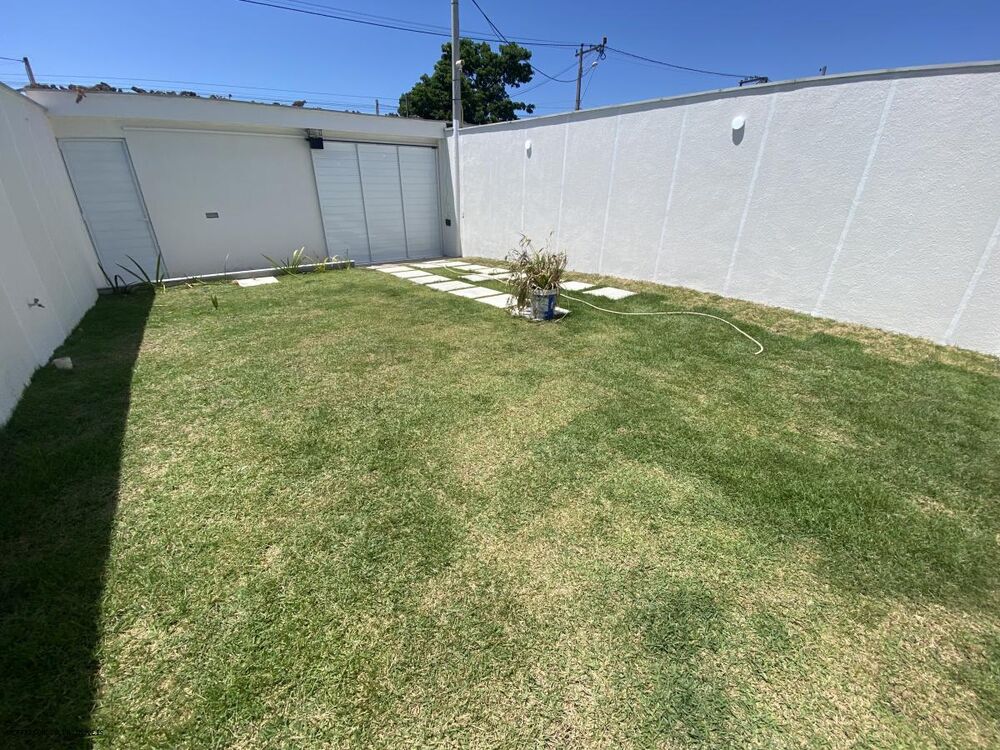Casa à venda com 3 quartos, 129m² - Foto 1