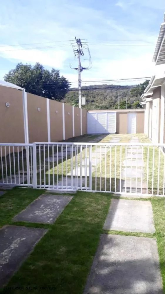 Casa à venda com 2 quartos, 60m² - Foto 3