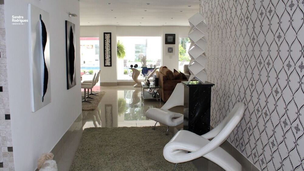 Casa de Condomínio à venda com 5 quartos, 800m² - Foto 2