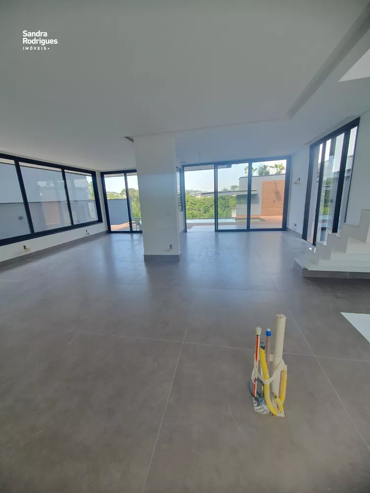 Casa de Condomínio à venda com 4 quartos, 300m² - Foto 15