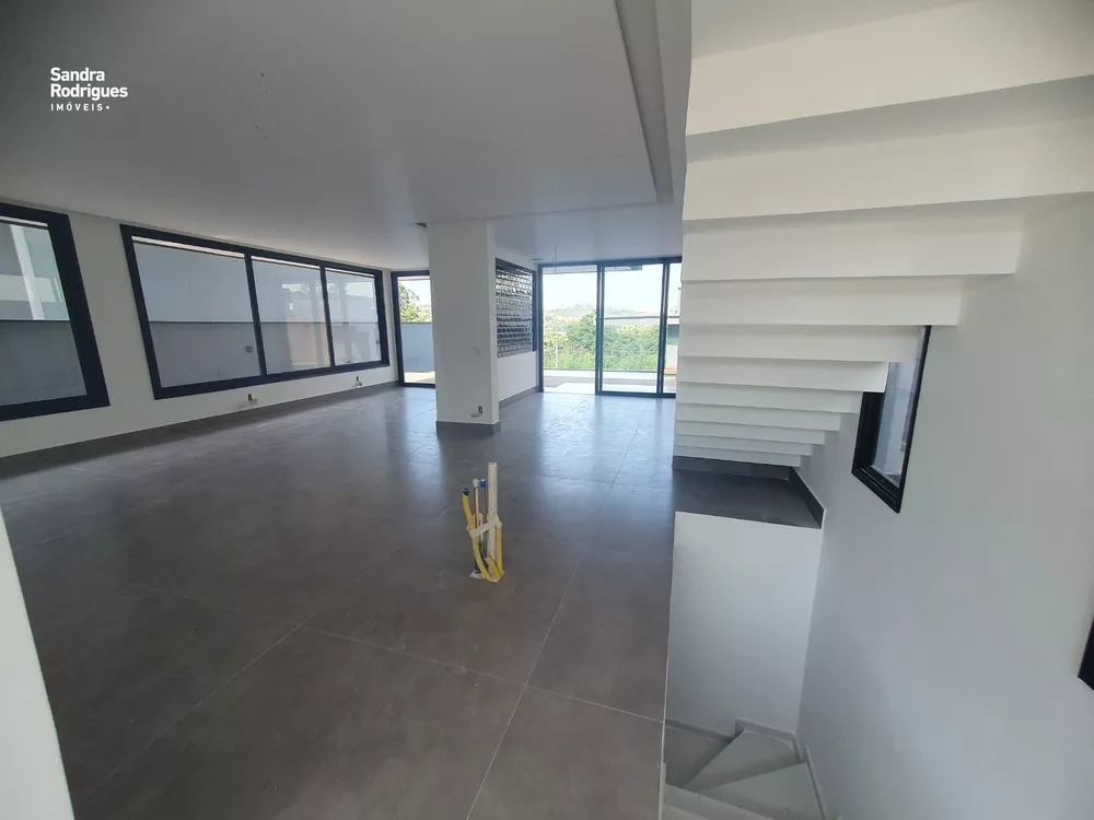 Casa de Condomínio à venda com 4 quartos, 300m² - Foto 18