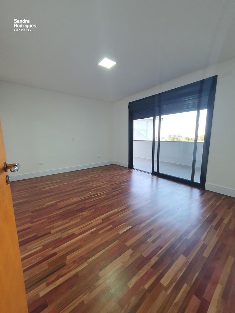 Casa de Condomínio à venda e aluguel com 3 quartos, 350m² - Foto 2