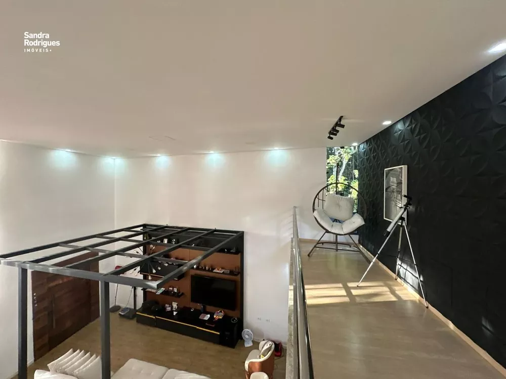 Casa de Condomínio à venda com 3 quartos, 374m² - Foto 2