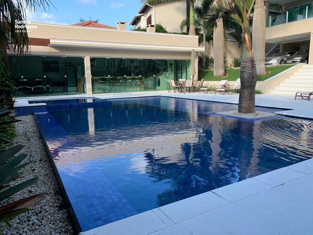 Casa de Condomínio à venda e aluguel com 4 quartos, 500m² - Foto 2