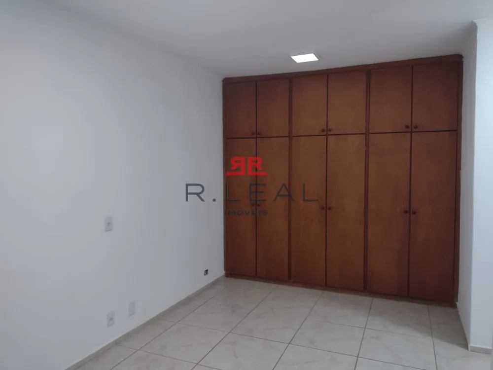 Casa, 3 quartos, 266 m² - Foto 1