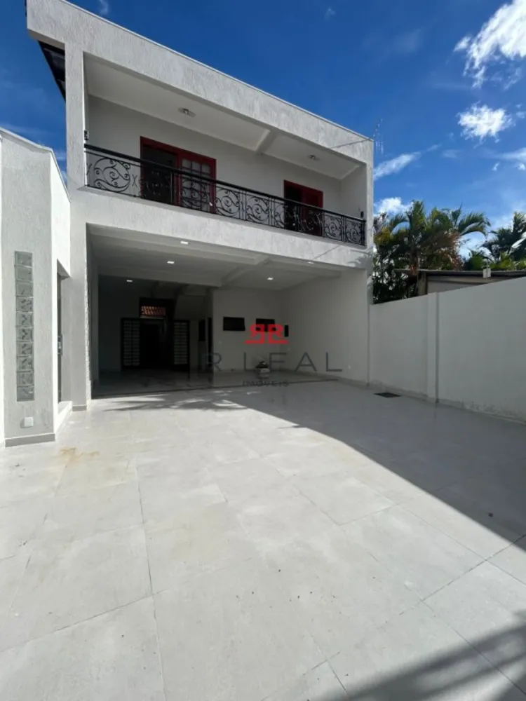 Sobrado, 4 quartos, 211 m² - Foto 2
