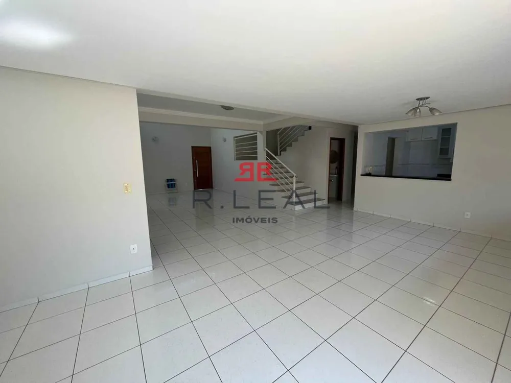 Casa, 3 quartos, 260 m² - Foto 10