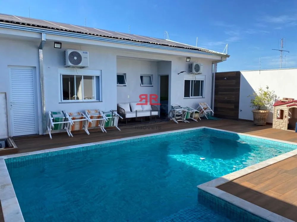 Casa, 5 quartos, 251 m² - Foto 1